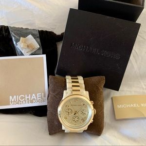 Michael Kors Women's MK5139 Horn Gold Runway Watch